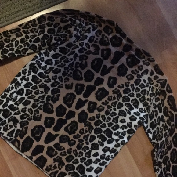 Cheetah top - Picture 4 of 4